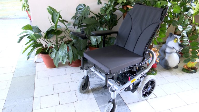 Электрокресло для маломобильных пациентов появилось в Иркутске